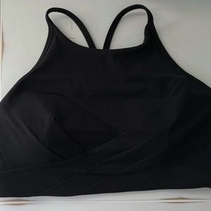 Black Lululemon sports bra